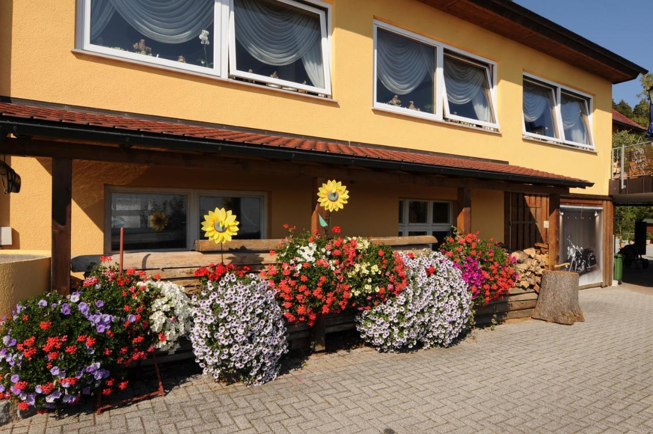 Landhaus Waldfrieden Tengen Eksteriør billede